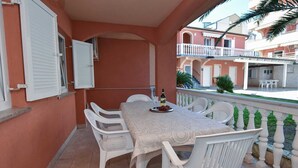 Unclassified image, 4 of 10, button - Apartment on ground floor with two bedrooms (Novalja)