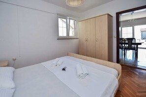 2 bedrooms, free WiFi, bed sheets