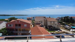 Beach/ocean view - Apartment with sea view (Novalja)
