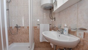 Uklassifisert bilde, 4 av 9, knapp