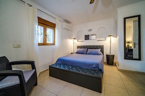 5 bedrooms, iron/ironing board, WiFi, bed sheets - Villa Nigella am Montgo - 10 Minuten vom Strand (Xàbia)