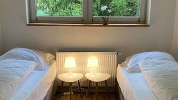 3 bedrooms, WiFi, bed sheets