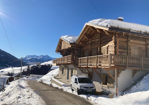 Chalet 14 couchages proche des stations Les Saisies et Les contamines