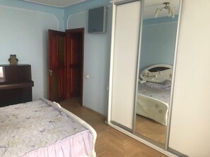 1 bedroom