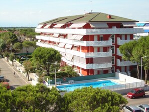 Appartamento, 1 camera da letto, balcone, vista città | Piscina | Piscina all'aperto