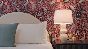 4 Schlafzimmer, Schreibtisch, Bügeleisen/Bügelbrett, WLAN