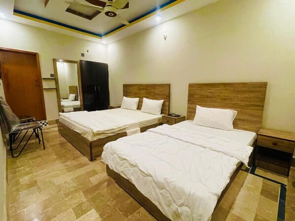 Sistema de insonorización, tabla de planchar con plancha y wifi gratis