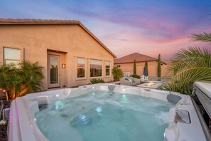 Terrace/patio - Desert Luxury Villa • Private Pool, Hot Tub, Gym (Cave Creek)