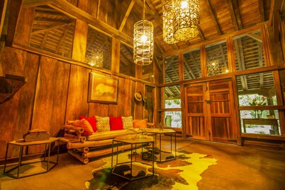 Hacienda Tropical: Vacaciones y Aventura Familiares de Lujo. Servicio Personal