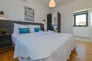 4 bedrooms, free WiFi, bed sheets