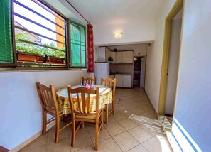 Dining - Holiday apartment with air conditioning and barbecue (Rovinj)