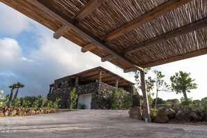 Exterior - Dammuso Gharb - Rekhale Estate  (Pantelleria)