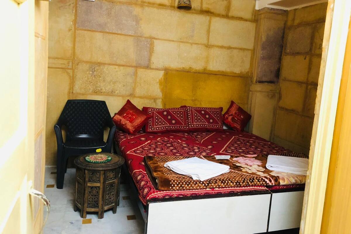 Basic Double Room | Free WiFi