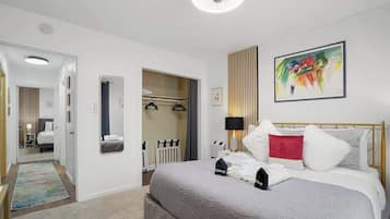 2 slaapkamers, een strijkplank/strijkijzer, wifi, beddengoed