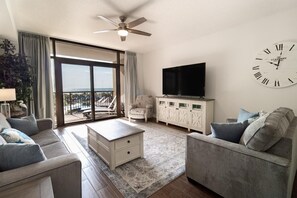 TV - Seaside Serenity In a 2 Bedroom Condo Amazing View (North Myrtle Beach)