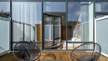 客房 (Queen with Rooftop Terrace) | 露台