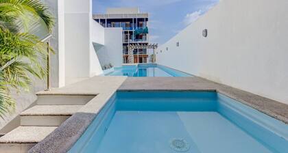 Increíble condo 2BD con alberca en roof!