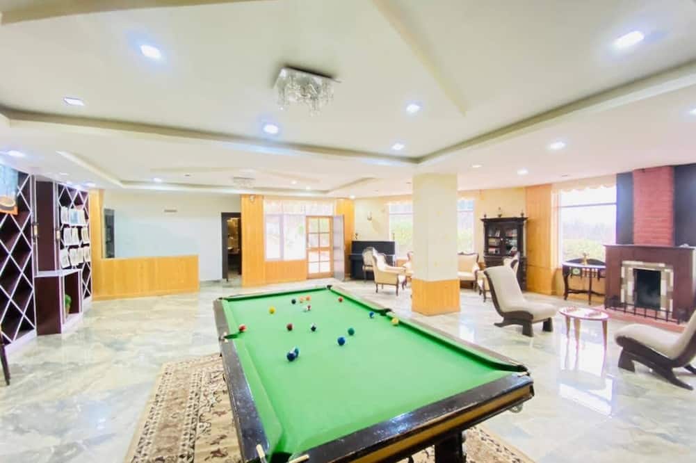 Snow Touch Resort By Sriniwasa Hotels