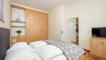 1 soverom, strykejern/-brett, wi-fi og sengetøy