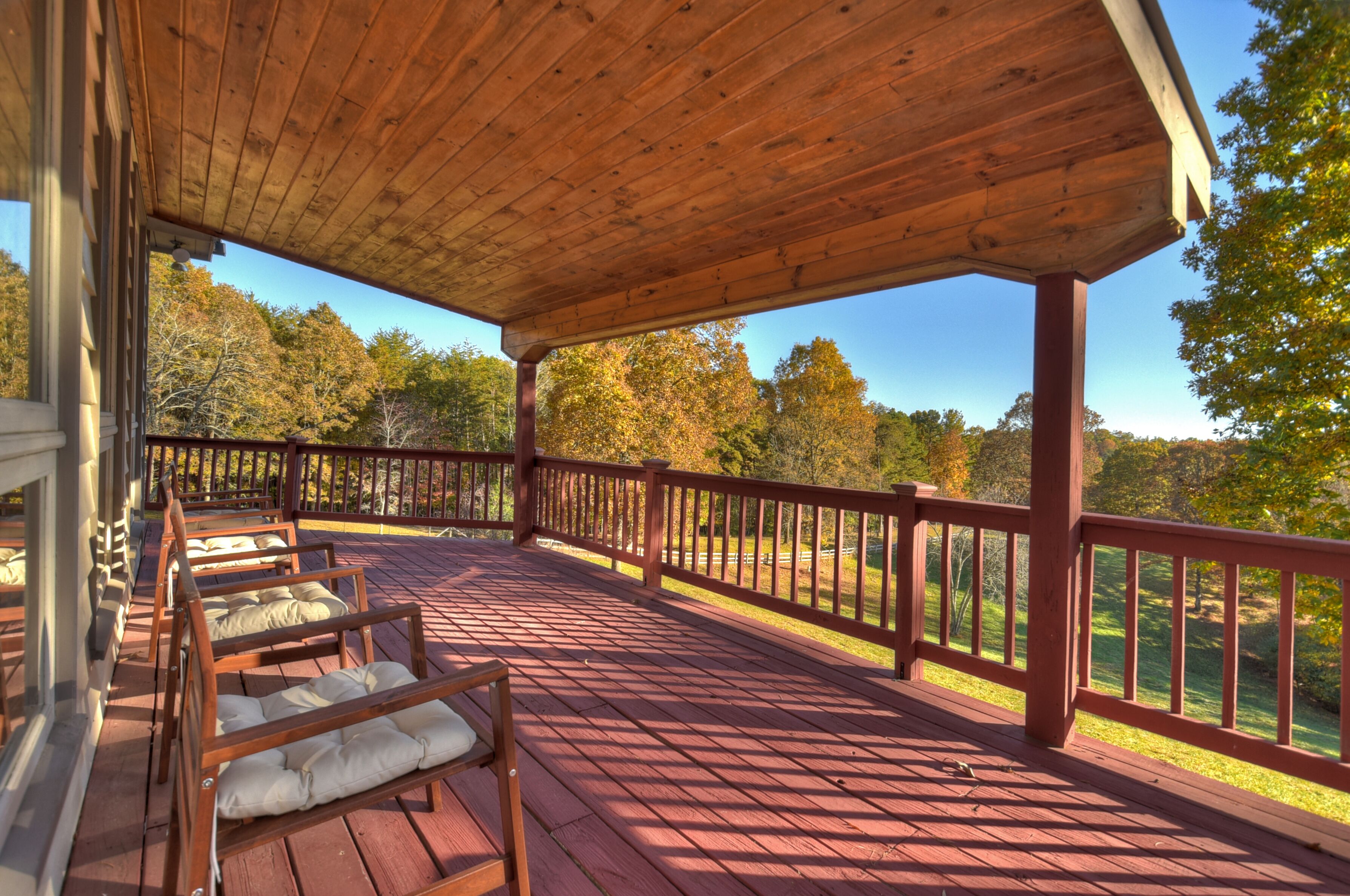 Rock Ledge Farm is a serene pet-friendly mountain haven with hot tub, pool table, firepit, and 14 private acres