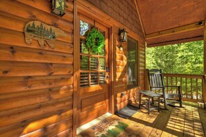 Exterior detail - Immerse in Nature at this family-sized, pet-friendly cabin in Ellijay. Enjoy hot tub, firepit, foosball, WiFi, and endless outdoor adventures (Ellijay)