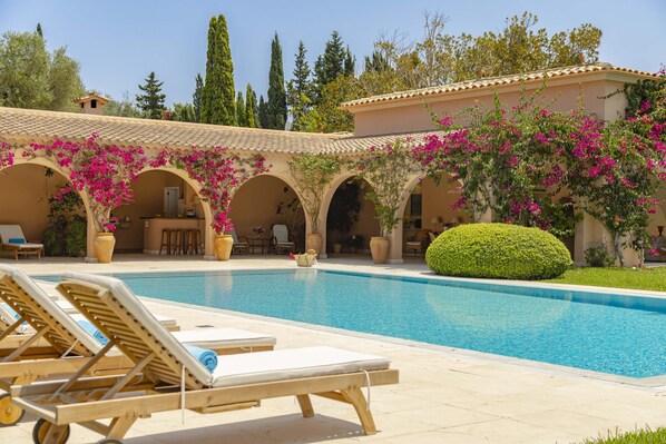 Pool - Villa de lujo en el Norte Mallorca (Alcúdia)