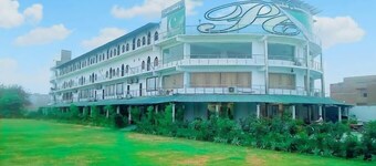 Pakistan Club Inn Hotel