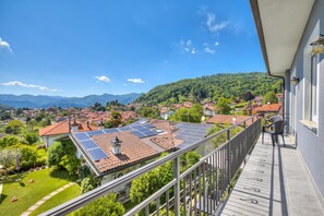 Family Apartment, 3 Bedrooms, Balcony, Mountainside (Zio Enry Terrace Apartment Orta Lake) | Property grounds - Zio Enry Terrace Apartment Orta Lake (Armeno)