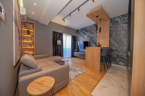 Deluxe Apartment | Living area | Toys - Night Pearl - Deluxe Apartment (Bar)