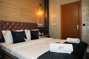 Basic Room | In-room safe, blackout drapes, soundproofing, iron/ironing board - GRAND ONUR HOTEL ŞİŞLİ (Istanbul)