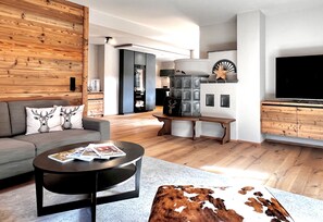 Chalet Desain | Area keluarga | TV layar datar