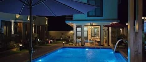 Piscine extérieure