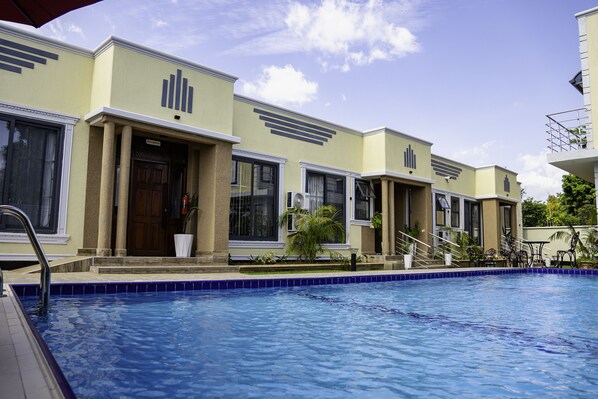 บริเวณภายนอก