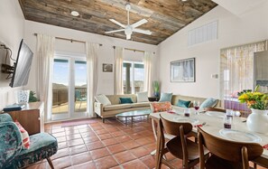 TV, offices - Golf Cart, Pool & Pet Friendly | Beachfront - Driftwood (Port Aransas)