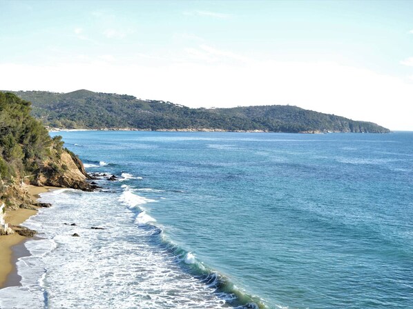 Beach nearby - Cozy 3-Room Apartment for 6 Near Gigaro Beach with Parking and Free Shuttle to Cavalaire (La Croix-Valmer)