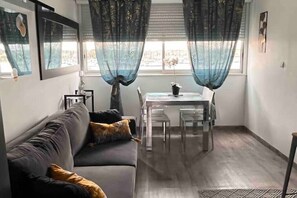 Living area - 46 Paradise Island sea view (Agde)