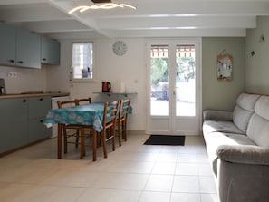 Living area - House with terrace, near beach and shops (La Palmyre)