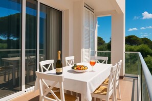 Appartement familial, plusieurs chambres (White Moon Apartment 302) | Balcon