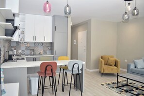 Standard Apartment, Multiple Bedrooms (White Moon Apartment 301) | Interior