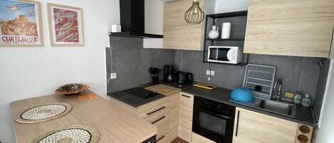 Microwave, oven, stovetop