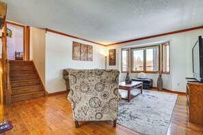House (3 Bedrooms) | Interior