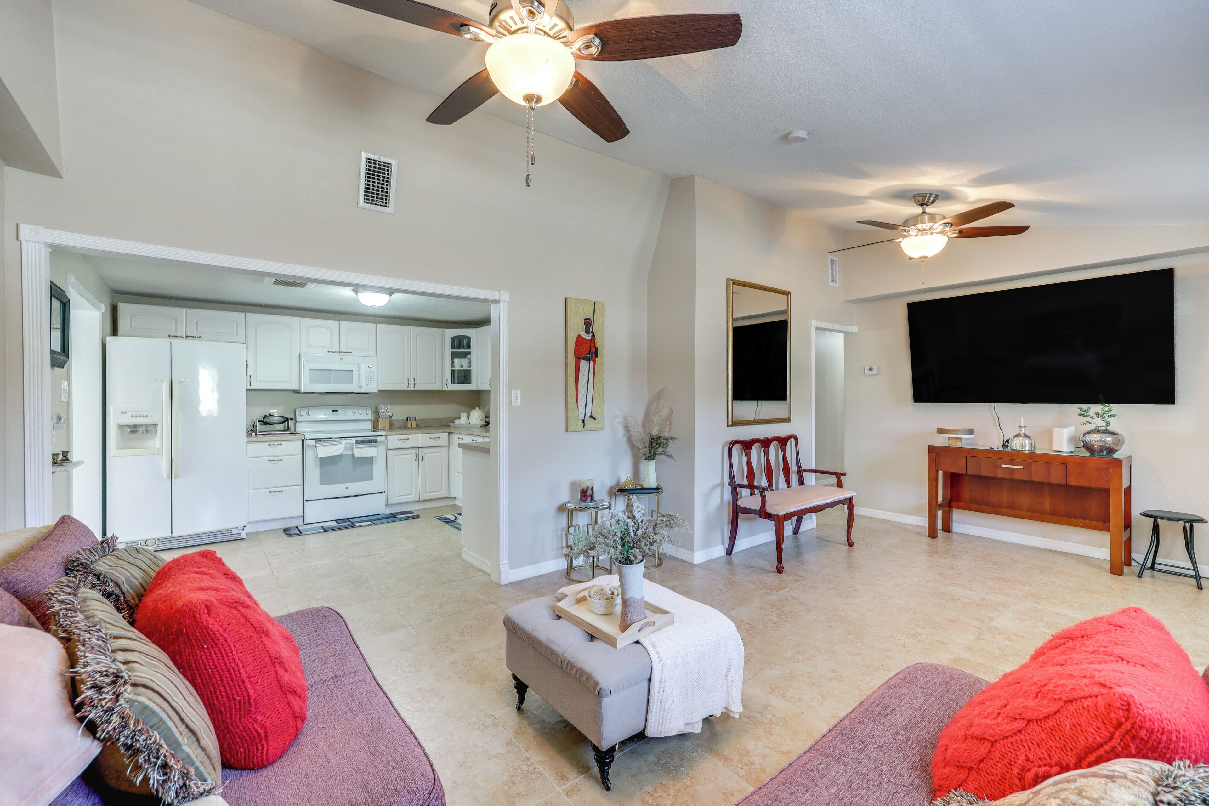 House (3 Bedrooms) | Front of property