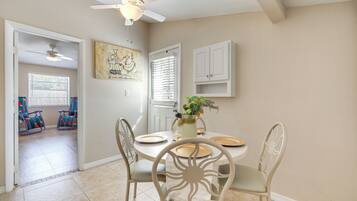 Nhà (3 Bedrooms) | Nội thất