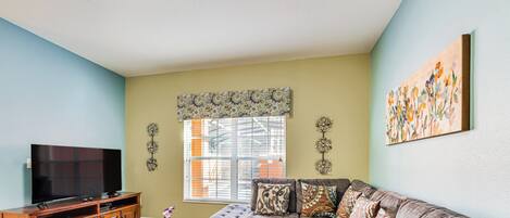 Apartment (4 Bedrooms) | Front of property