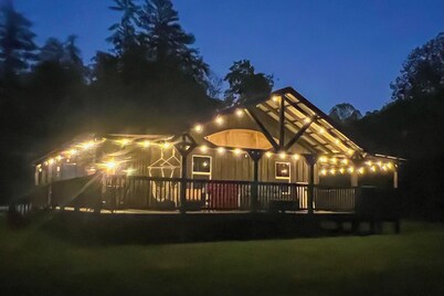 Private Hot Tub: Dog-friendly Red River Gorge Home