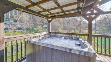 House (2 Bedrooms) | Front of property
