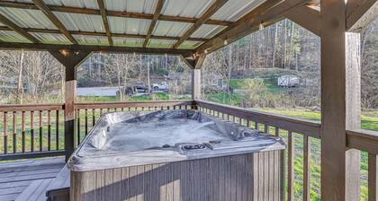 Private Hot Tub: Dog-friendly Red River Gorge Home