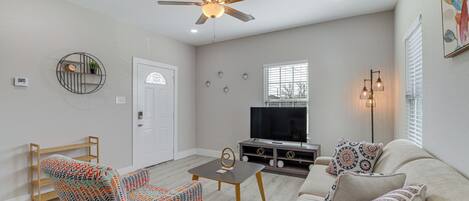 House (2 Bedrooms) | Front of property