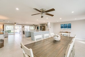 Dining - Englewood Vacation Rental ~ 2 Mi to Beach! (Englewood)