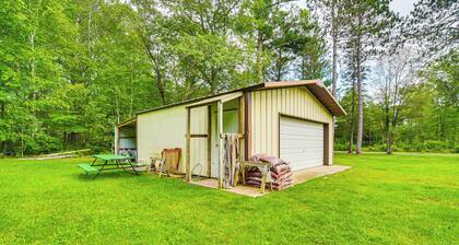 Hayward Home w/ Private Deck, Fire Pit & Kayak!